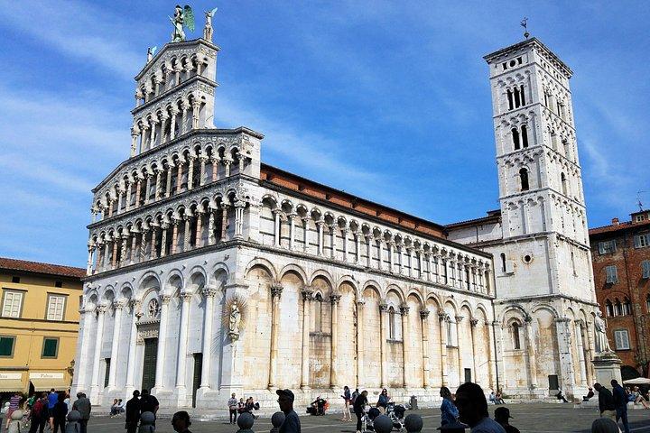 Private Day Tour: Pisa and Lucca from Florence