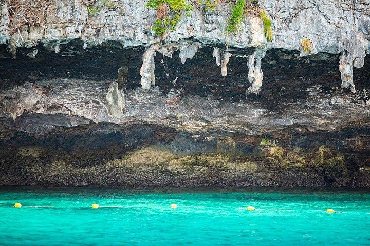 クラビからのピピ島とバンブー島のシュノーケリング ツアー