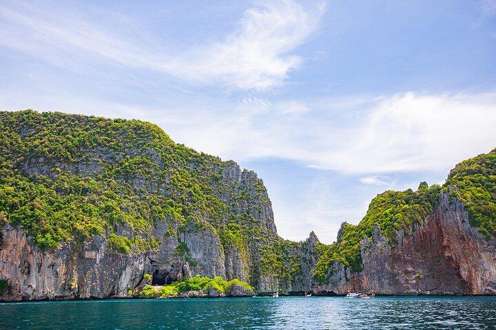 Visite anticipée des îles Phi Phi au départ de Phi Phi en hors-bord