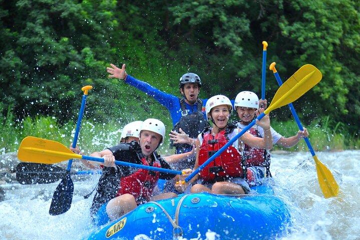 Wildwasser-Rafting Manuel Antonio Quepos Savegre River