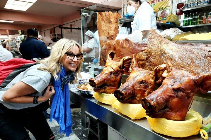 Tour privado de la ciudad de Quito y degustación de comida