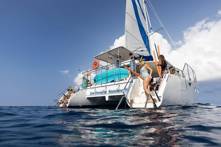 Vela deluxe e snorkeling al Monumento al Capitano Cook