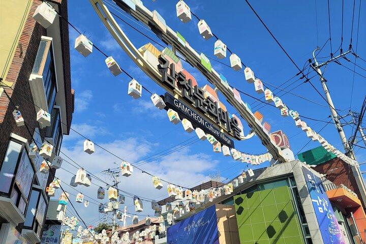 Gamcheon Culture Village, Jagalchi market storytelling Tour