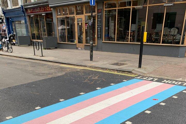 ライセンスガイド付きのロンドンの2時間のプライベートLGBTQ +ヒストリーツアー