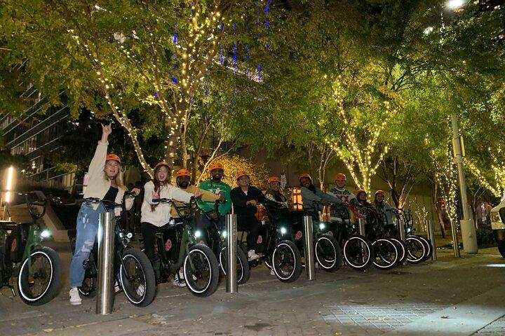 Downtown Dallas Sightseeing & Geschiedenis 2 uur durende e-bike-tour