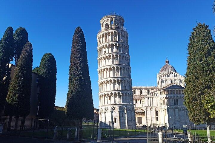 TRANSFER PRIVADO: de Cinque Terre a Florença com paradas em Lucca e Pisa
