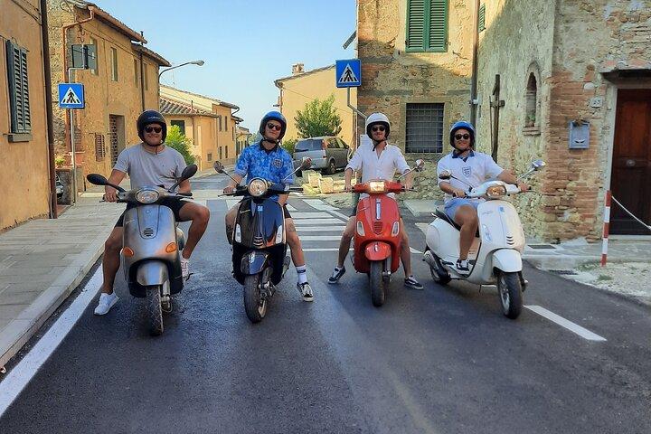 Privé Vespa-tour door Toscane
