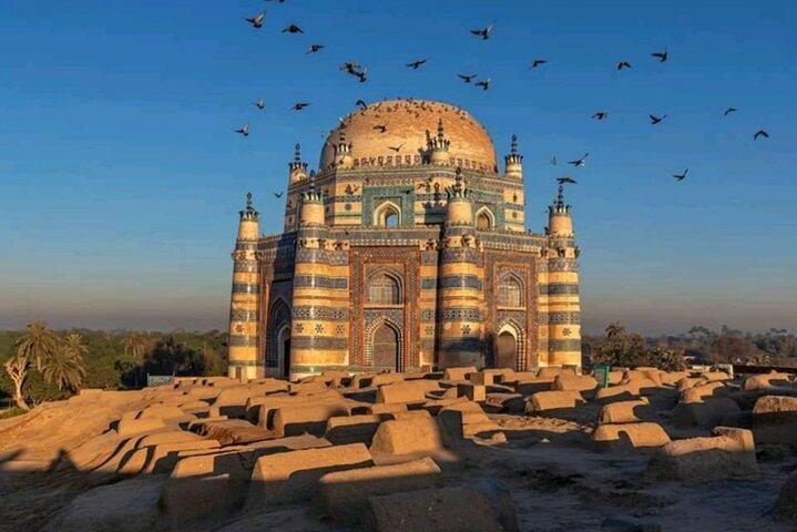 Visita guiada de 3 días por Multan, Bahawalpur, Uch Sharif y el fuerte Derawar (Cholistan)