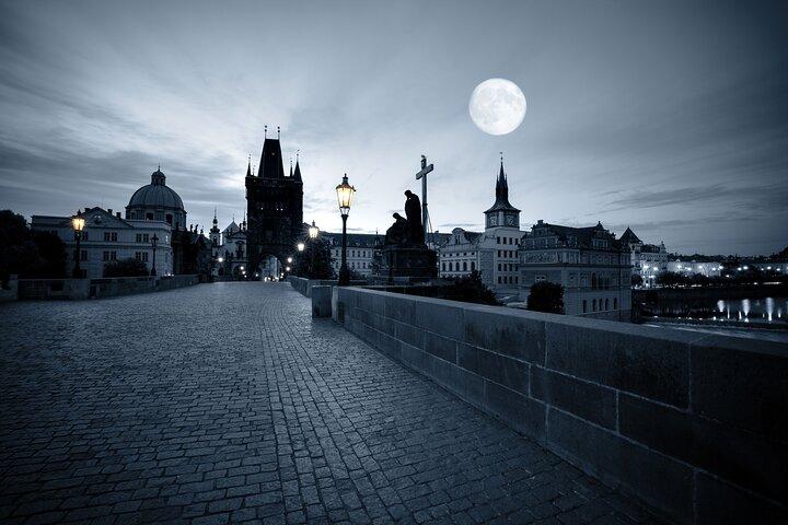 Privat Ghosts and Legends Walking Tour i Prag