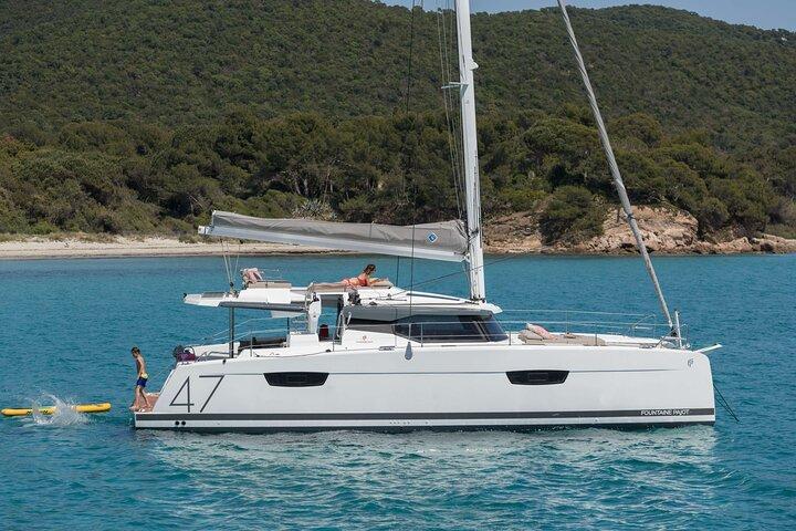 Privat 5 - timmes kryssning på helt ny lyx katamaran i Mykonos