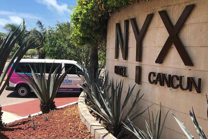 Do aeroporto de Cancún a Puerto Aventuras (ida e volta)