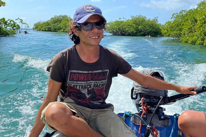 カリブ・カタマラン終日クルーズ：ビーチ、シュノーケリング＆ランチ