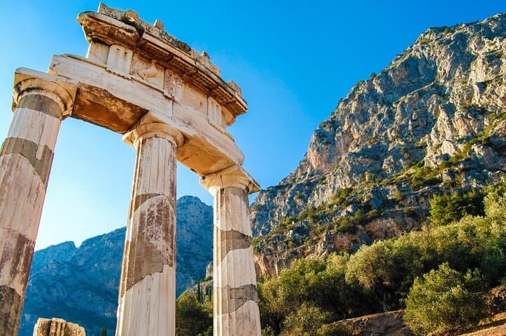 Delphi Private Day Tour from Athens
