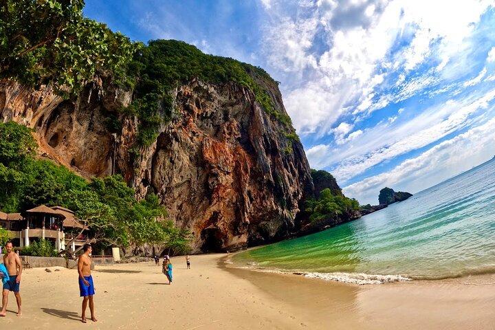 4-Inseln-Schnorcheltour mit dem Longtail-Boot von Krabi mit Spaziergang auf Tombolo