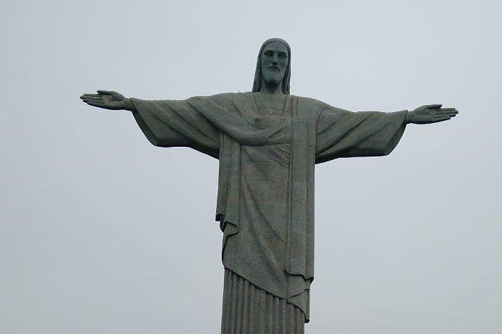 Excursão privada de meio dia ao Corcovado e Santa Teresa