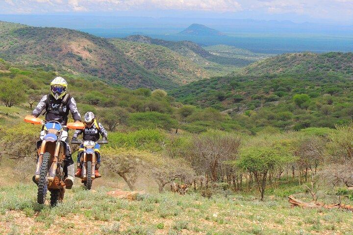 11 dagars offroad motorcykeltur - Great Rift Valley till Turkana Jade Lake