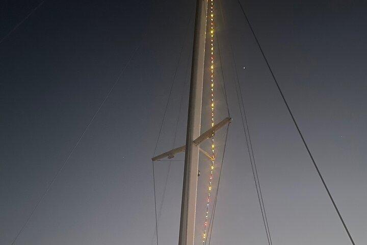 Vela ao pôr do sol no sudoeste da Flórida