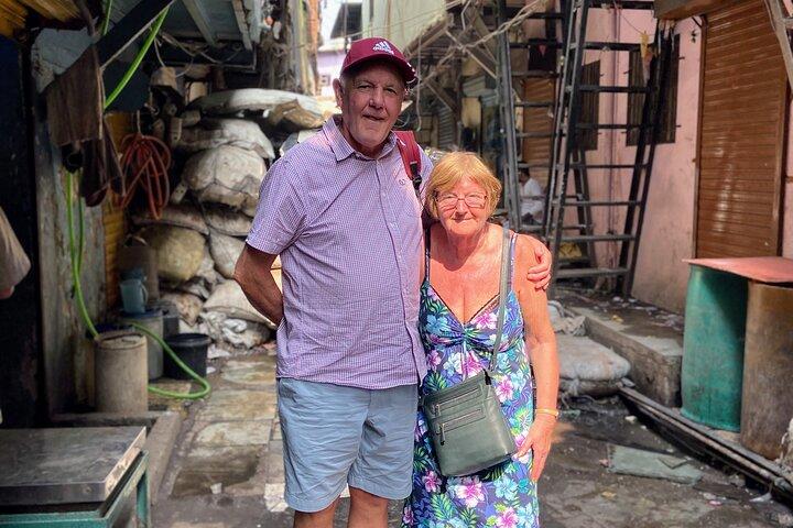 Dharavi Slum Tour em Mumbai com pacotes combinados e transferências