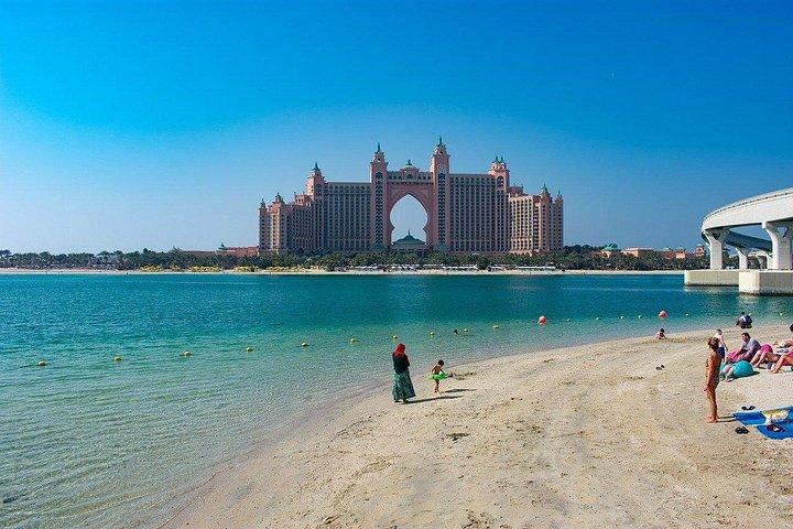 ブルジュ・ハリファ、スーク＆ヘリテージ地区を巡るドバイ1日ツアー