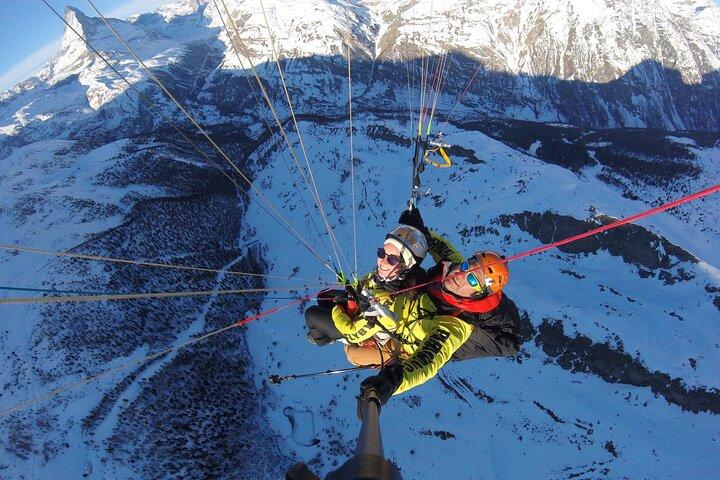 FlyMatterhorn VIP マッターホルン絶景タンデムパラグライダー体験(ツェルマット)