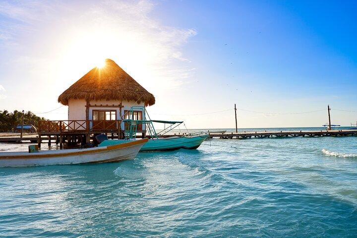 Holbox, toda su belleza en 1 día (ida y vuelta, almuerzo y visita guiada incluidos)