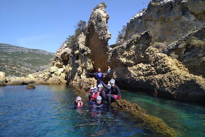 Premium All Inclusive Kayak & Coasteering & Snorkeling Journée complète