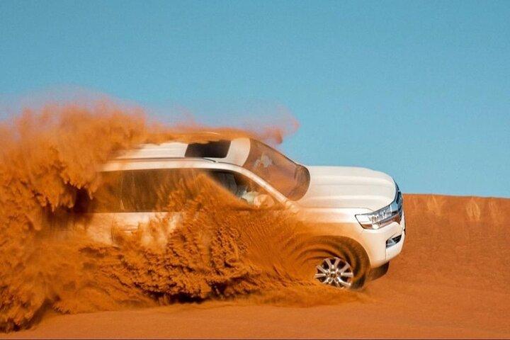 Dubai avondwoestijnsafari en kamp met diner