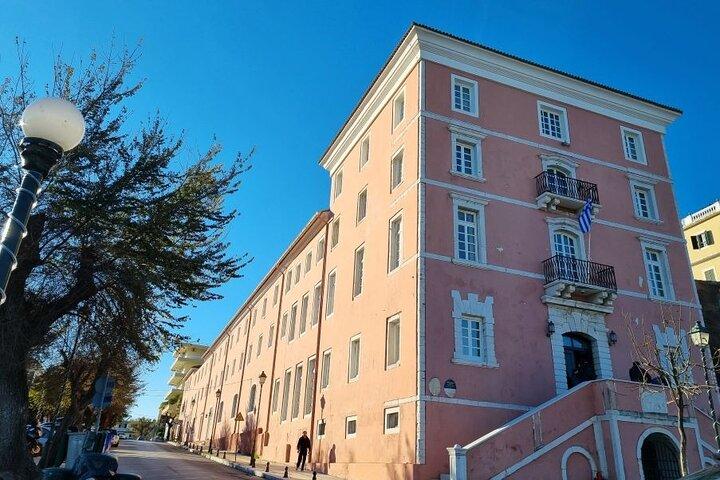 Tour na cidade de Corfu: edifícios históricos e grandes personalidades
