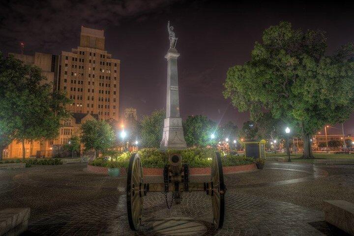 San Antonio Haunted Pub Crawl – Fantasmi, bevande e bar storici