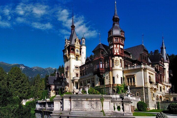 De Bucareste: Castelo de Drácula, Castelo de Peles e Excursão de dia inteiro pela cidade velha de Brasov