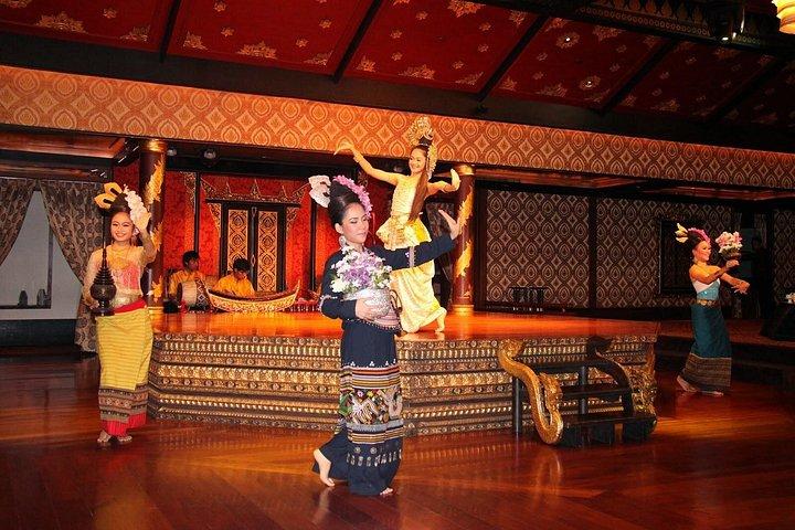 Gourmet Dinner & Spectacular Show at Mandarin Oriental