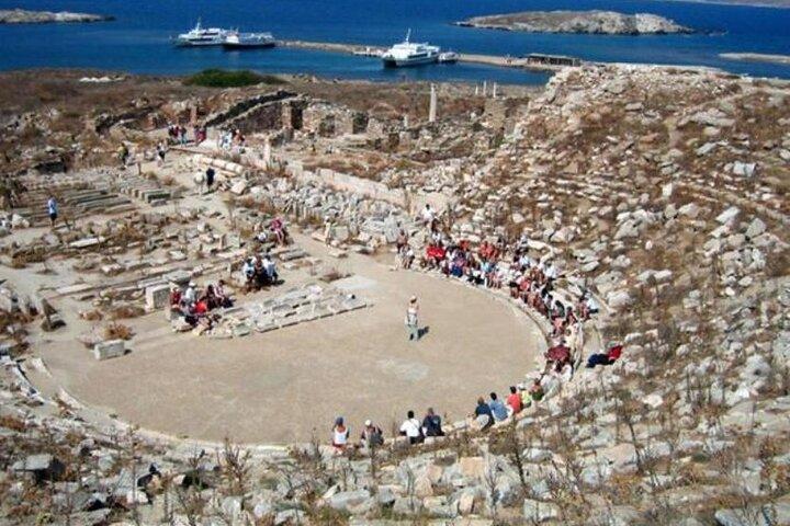 トゥルロスからの古代デロス島とレニア島クルーズ