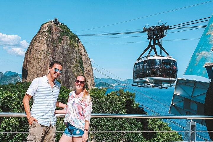 Trem do Corcovado e passeio guiado pelo Pão de Açúcar com traslado