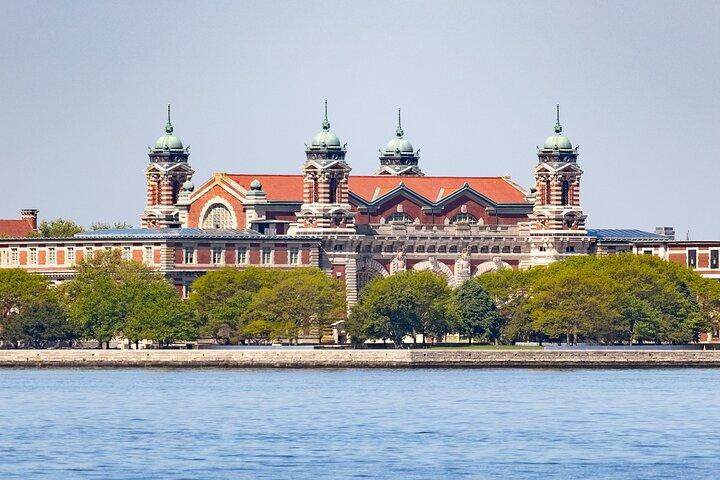 Secrets of the Statue of Liberty and Ellis Island Guided Tour