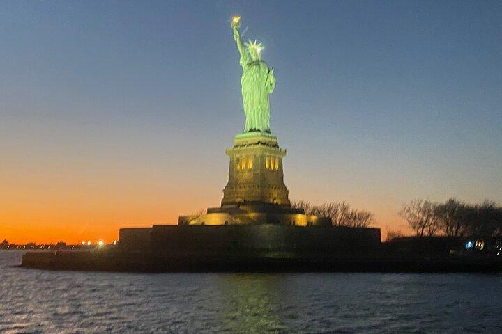 Freiheitsstatue Ellis Island Kreuzfahrt & optionales 1 Weltticket