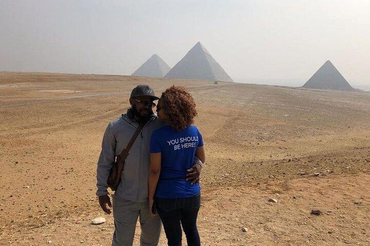 Tour Giza-pyramiderne, sfinxen, frokost, en times quad-cykel, kameltur