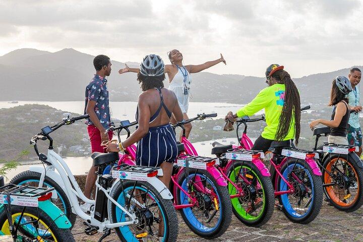 Visite en vélo électrique des forts et des plages d'Antigua