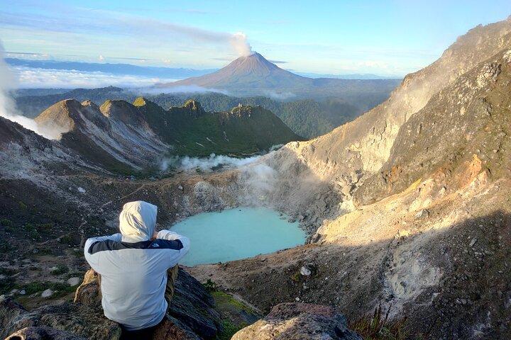 Sunrise Tour oder Wandern Mount Sibayak von Medan