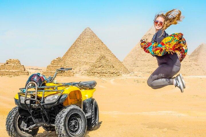 Tour Piramidi di Giza, Sfinge, Pranzo, Quad di un'ora, Giro in cammello