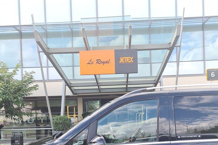 CDG / ORLY / LBG空港からディズニーランドへのプライベート送迎（Van 7 Pax）