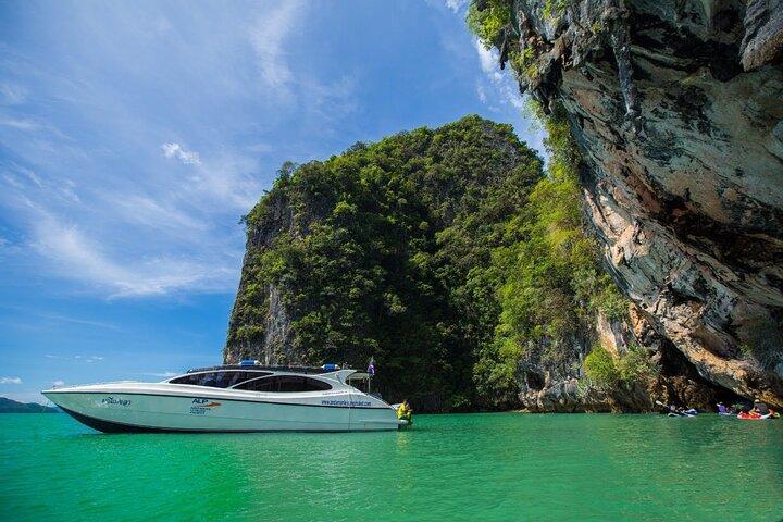 Excursión de un día a la bahía de Phang Nga a Panak y la isla de James Bond en lancha rápida desde Phuket