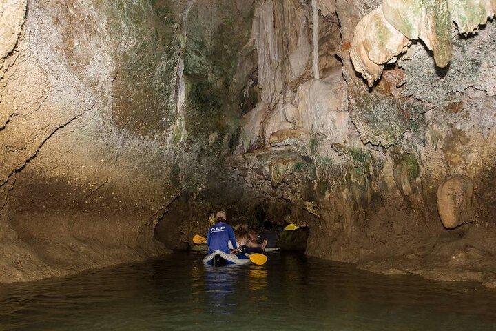プーケットからスピードボートでパナックとジェームズボンド島へのパンガー湾日帰り旅行