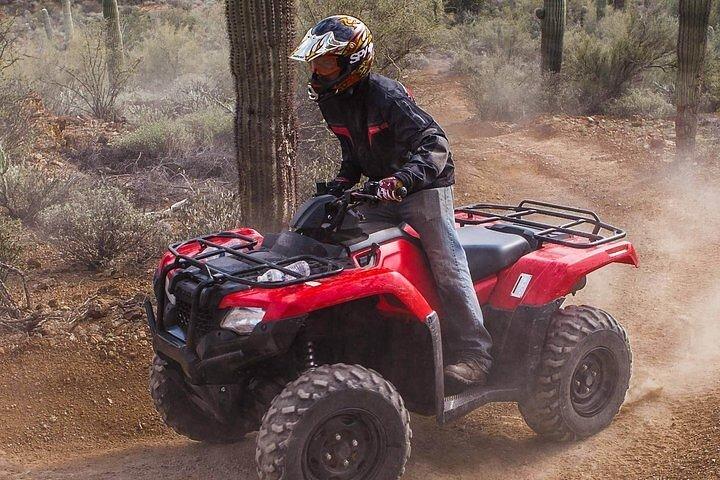 Sessão de treinamento de ATV e guia combinado