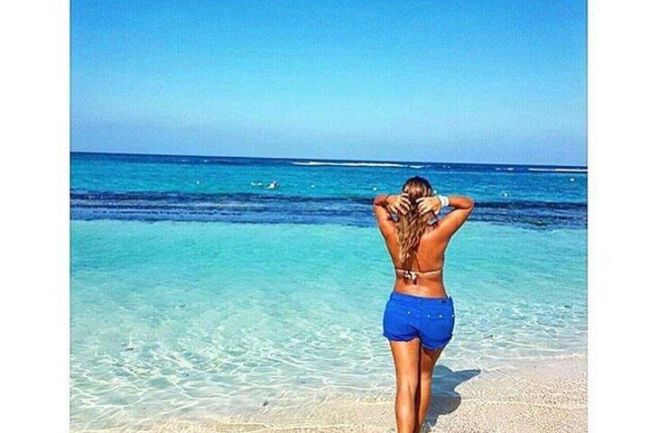 Ocho Rios Splash, Learn and Chill