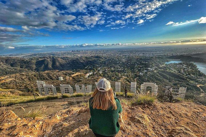 Hollywood Sign 2.5 - Tour de una hora con comediantes y sus perros