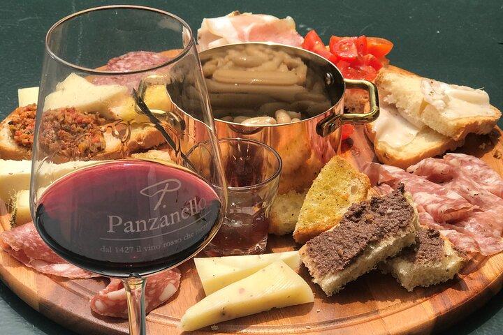 Exclusieve lunch, rondleiding door de wijnmakerij, biologische wijnen in Chianti Classico