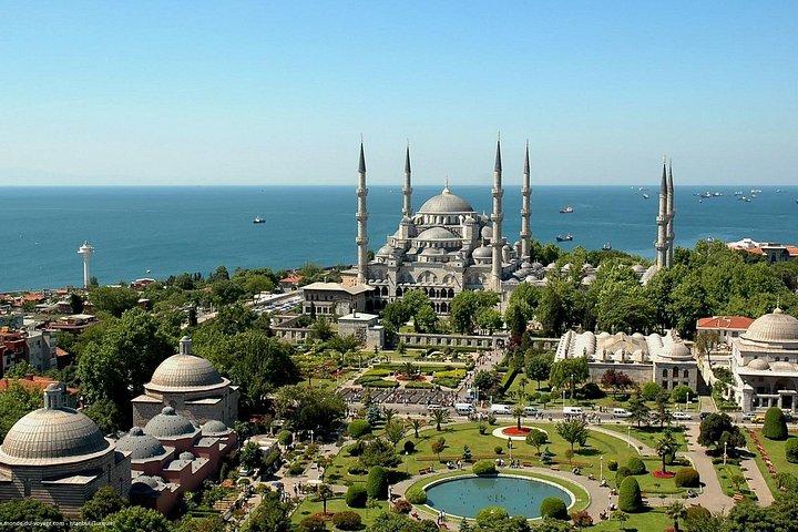 Departure Private Transfer from Istanbul City to New Airport IST in Van