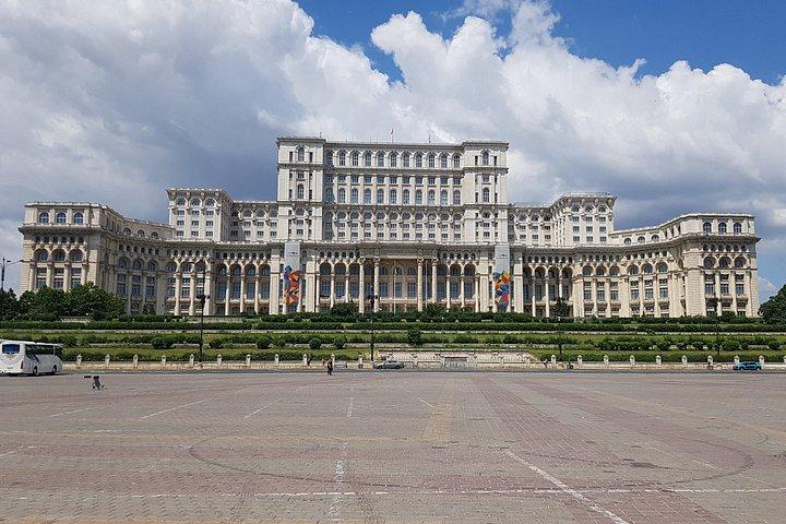Executive 4 Hours Shared Bucharest City Tour - Small Group Tour - MAX 5 Persons