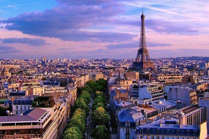 Paris Private Minivan with Chauffeur – 3 - Hour Hire