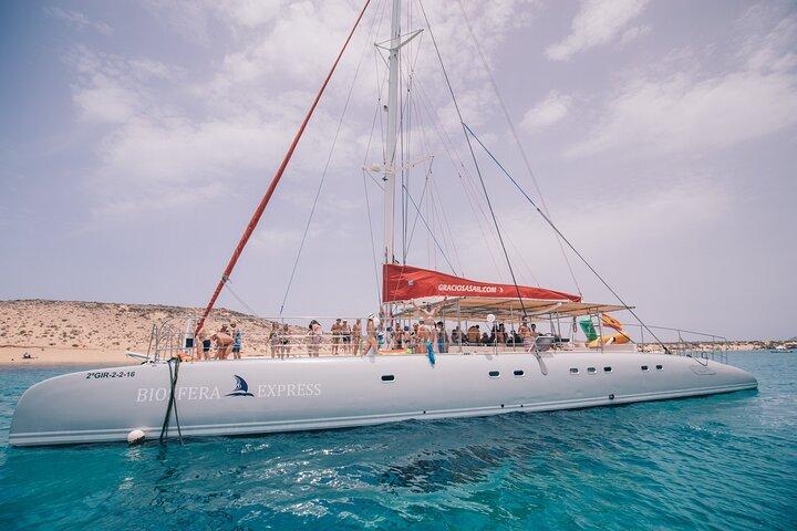 Catamaran zeildag naar La Graciosa met lunch